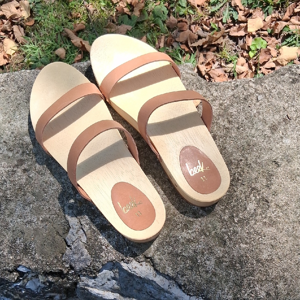 Beek Light Brown Leather Sandals